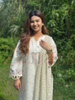 ROSHNI -- WITHOUT ORNA