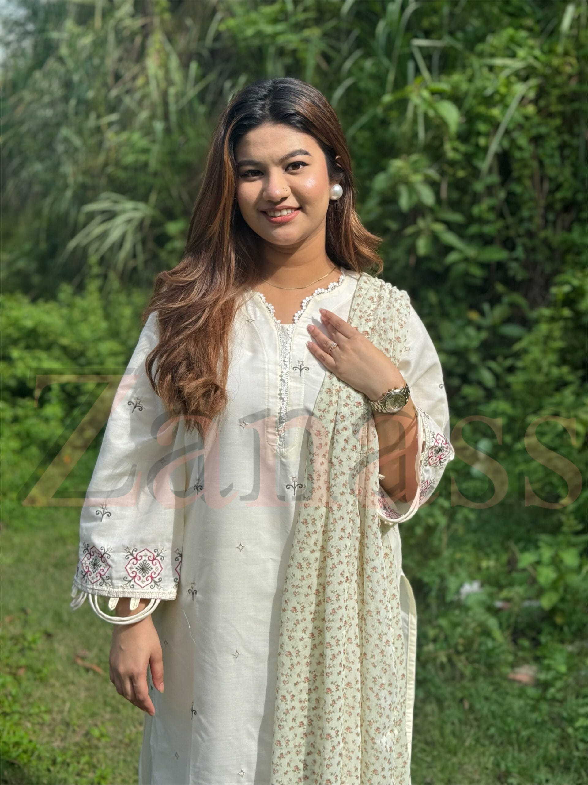 created by photogrid ROSHNI -- WITHOUT ORNA - Image 1