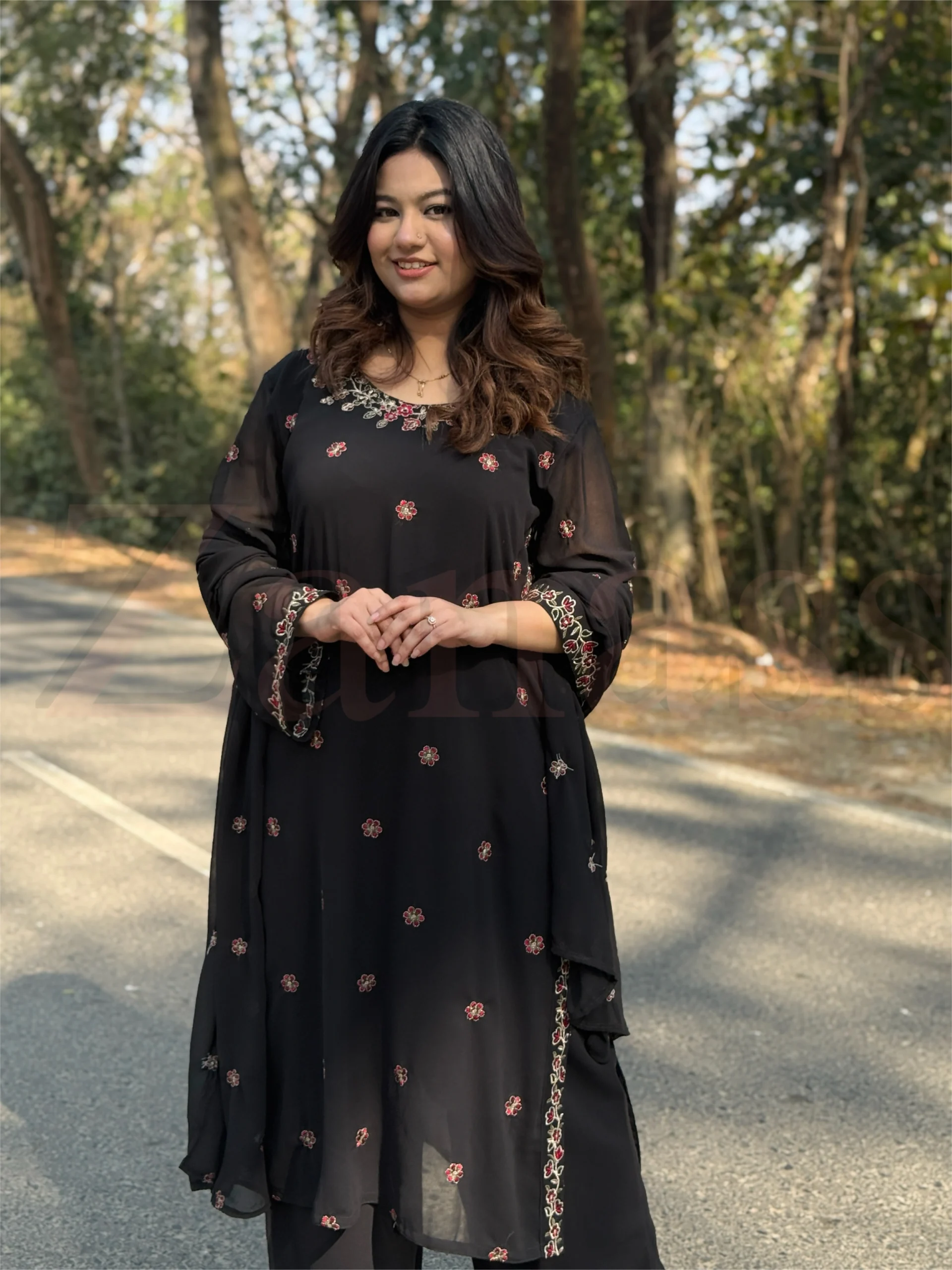 IMG_9112 SAHREEN - Image 1